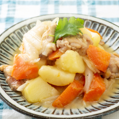 新じゃがと鶏肉のだしじゃが