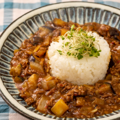 秋茄子らー油キーマカレー