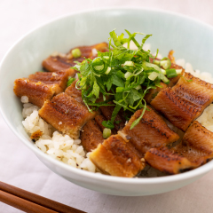 穴子の土鍋炊き込みご飯