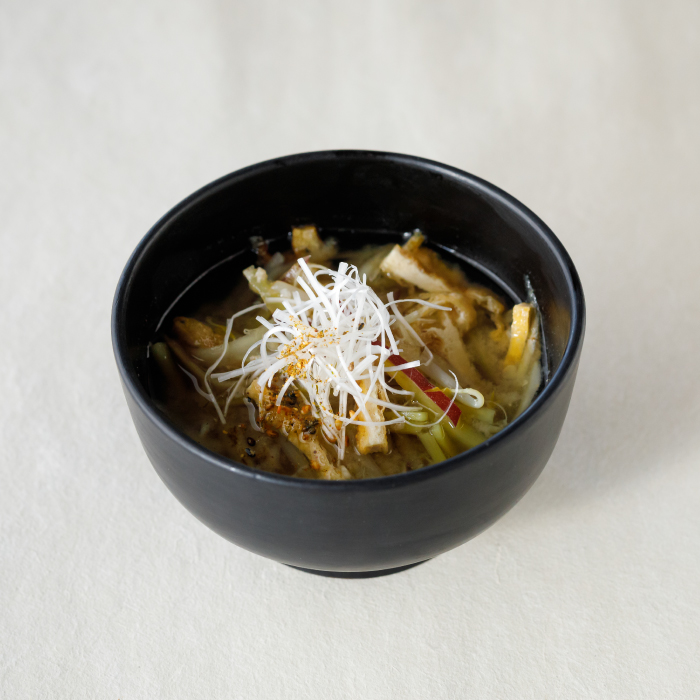 サツマイモとゴボウの味噌汁