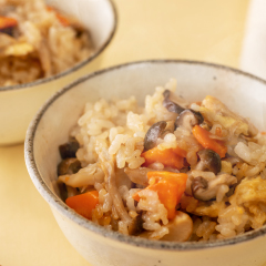 鶏ときのこの炊き込みご飯