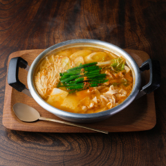 おだし×コチュジャンで「キムチ鍋」